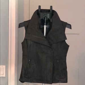 Kenneth Cole Reaction espresso leather vest, small